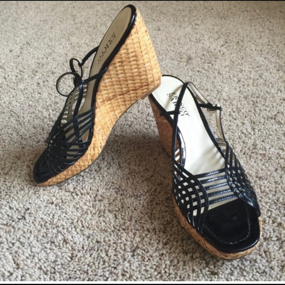 🌟FRANCO SARTO WEDGE SANDALS.